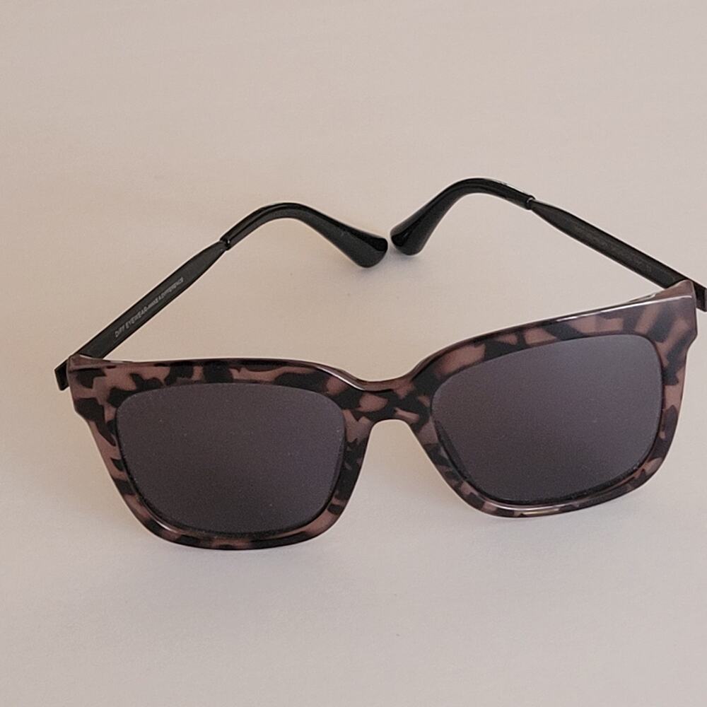 DIFF Eyewear Hailey Tortoise Sunglasses Oversized Square DE01-0255 54-19-145